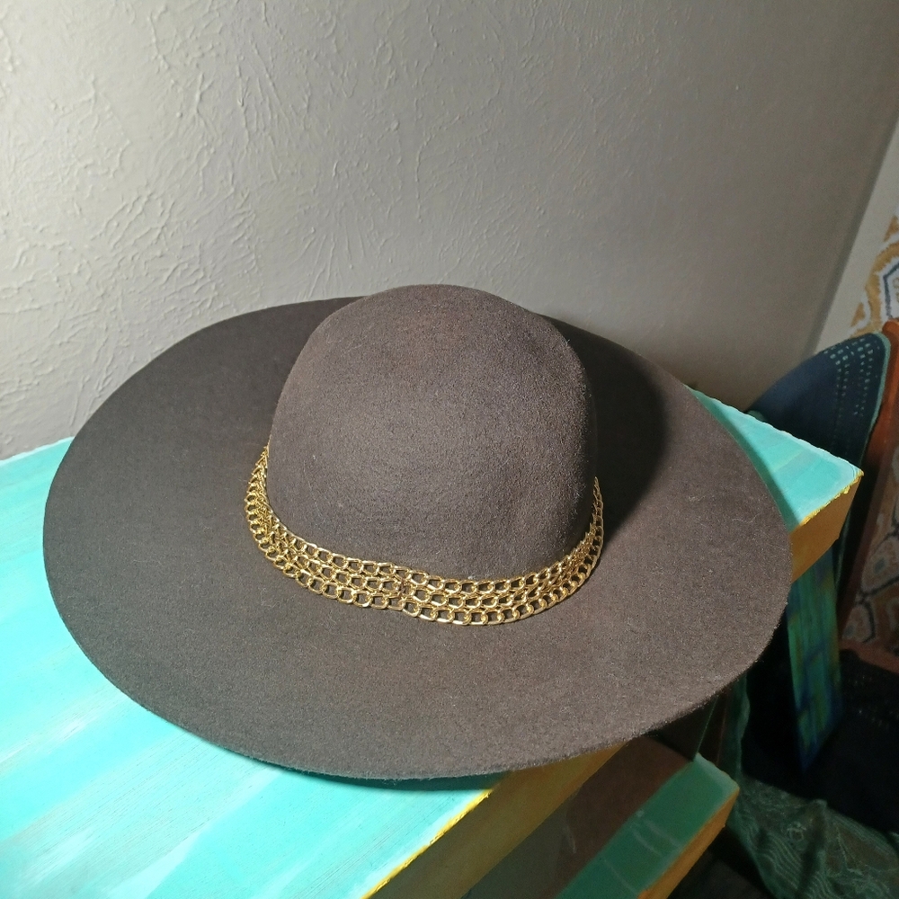 Vintage Kardashian Kollection floppy hat